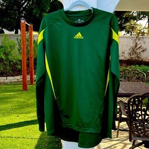 Men’s soccer goalie shirt.  Good shape and great padded elbows